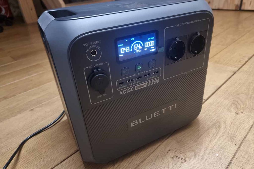 BLUETTI AC180: a portable electric station that recharges VERY quickly (test and review)